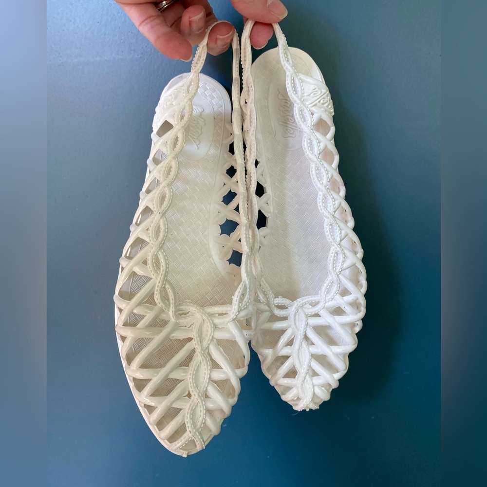 SOLD Vintage 80s sling-back braided jellies by Sassette